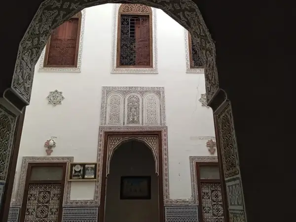 Maison 7 chambres à vendre à Fès — 1 400 000 DH - Photo 1