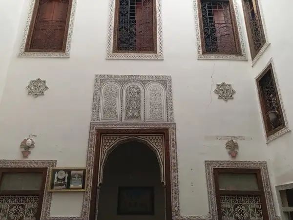 Maison 7 chambres à vendre à Fès — 1 400 000 DH - Photo 2
