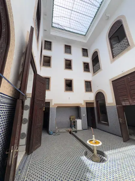 Maison 8 chambres à vendre à Rcif — 2 500 000 DH - Photo 1
