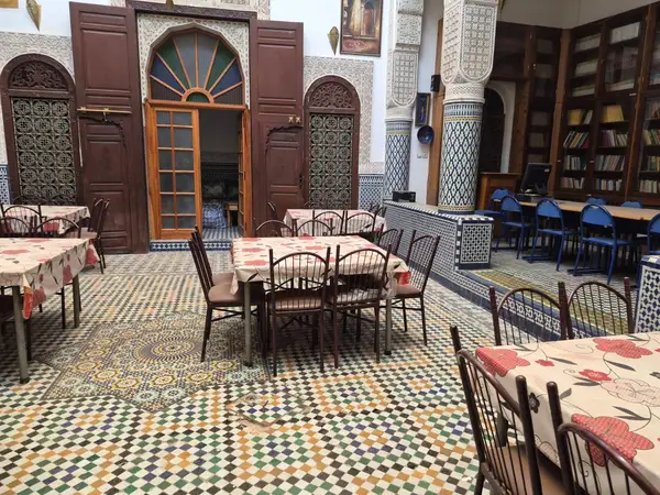 Maison 9 chambres à vendre à Batha — 4 000 000 DH - Photo 6