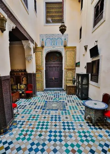 Riad 6 chambres à louer à Rcif — 17 000 DH/mois - Photo 4