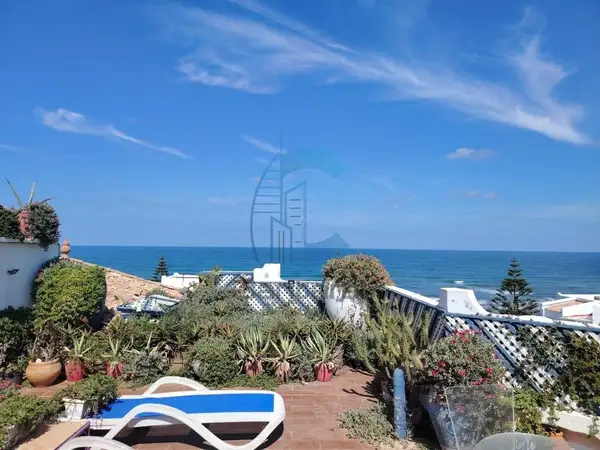 للبيع – شقتين شبه منفصلتين بإطلالة استثنائية على البحر | دار بوعزة – طماريس 2 - Photo 9