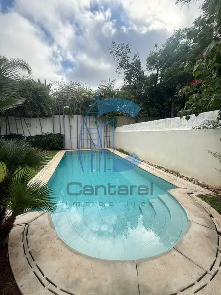 LOCATION CHALEUREUX VILLA CALIFORNIE