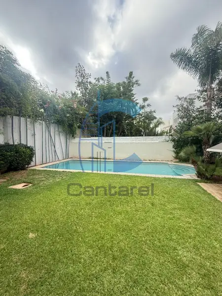 LOCATION CHALEUREUX VILLA CALIFORNIE