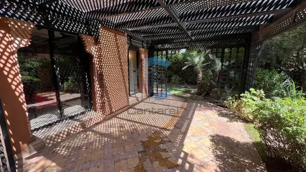VILLA 4 CHAMBRES NON MEUBLÉE AVEC VUE PISCINE À VENDRE - ROUTE DE OUARZAZATE MARRAKECH
