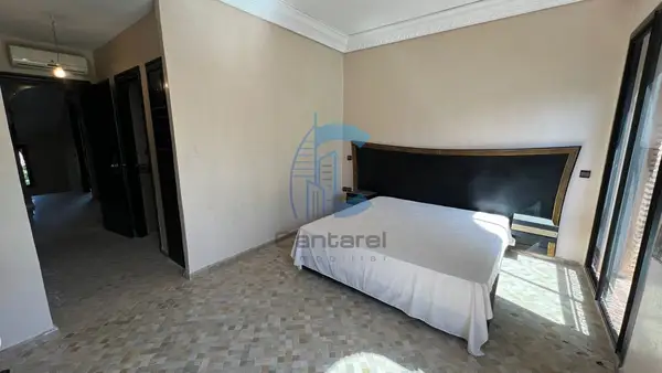 VILLA 4 CHAMBRES NON MEUBLÉE AVEC VUE PISCINE À VENDRE - ROUTE DE OUARZAZATE MARRAKECH